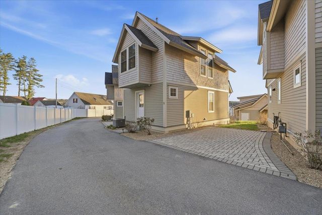 109 Weirs Blvd Unit 5, Laconia, NH 03246