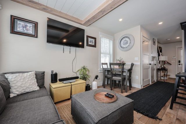 109 Weirs Blvd Unit 5, Laconia, NH 03246