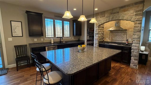 6107 Knights Table Court, St Charles, MO 63304