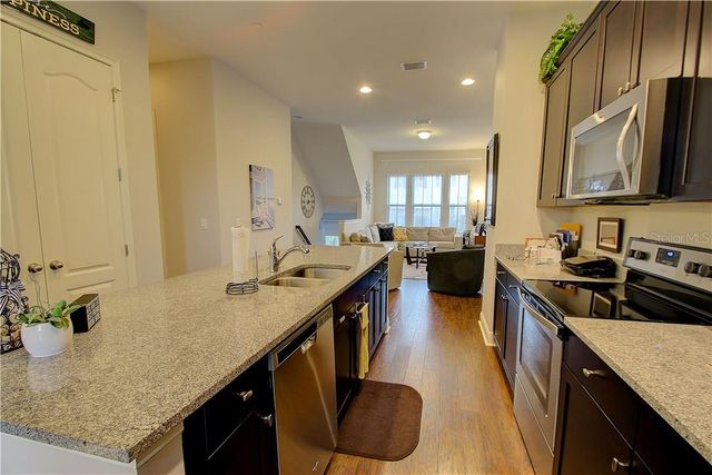 94 BOARDWALK AVENUE, Oviedo, FL 32765