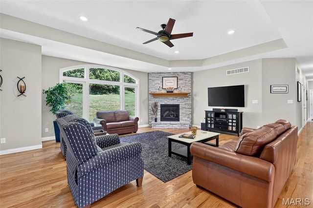 4425 Lookout Point Drive, Augusta, MO 63332