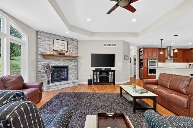 4425 Lookout Point Drive, Augusta, MO 63332