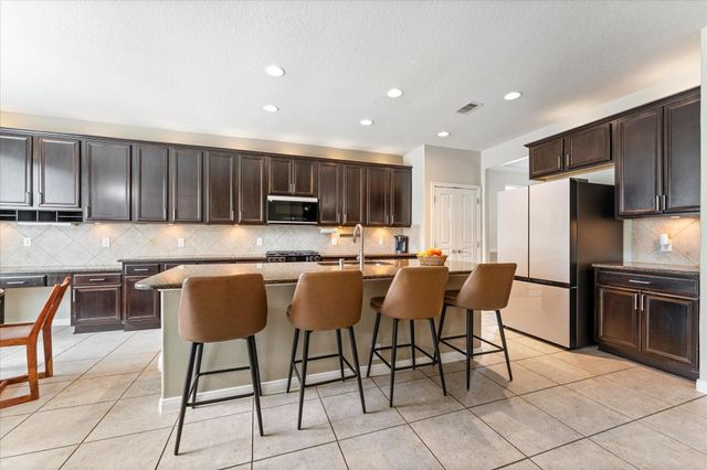 16802 Cherokee Lake Lane, Houston, TX 77044