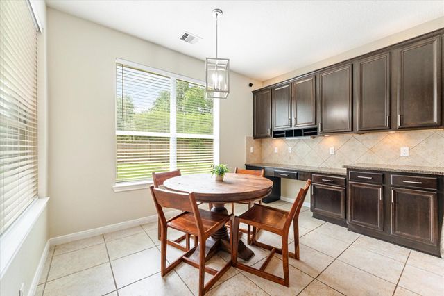 16802 Cherokee Lake Lane, Houston, TX 77044