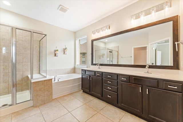 16802 Cherokee Lake Lane, Houston, TX 77044