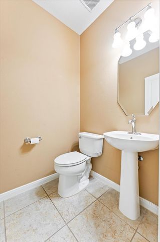 16802 Cherokee Lake Lane, Houston, TX 77044