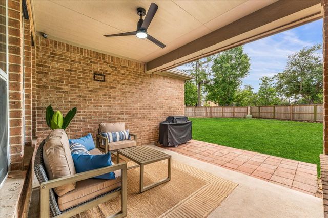 16802 Cherokee Lake Lane, Houston, TX 77044