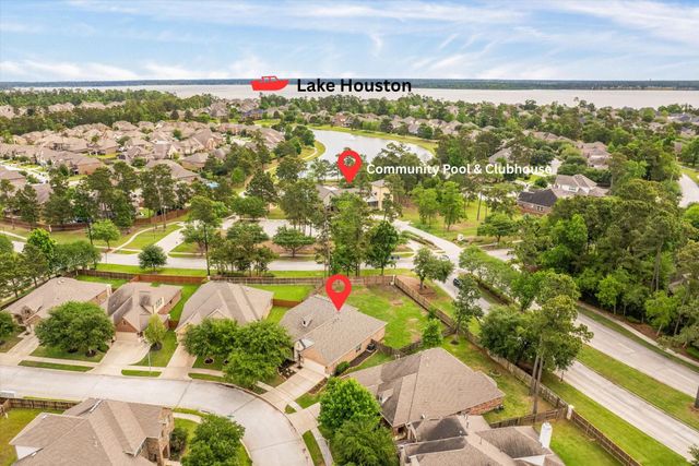 16802 Cherokee Lake Lane, Houston, TX 77044