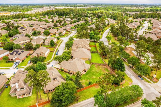 16802 Cherokee Lake Lane, Houston, TX 77044