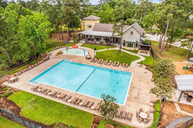 16802 Cherokee Lake Lane, Houston, TX 77044