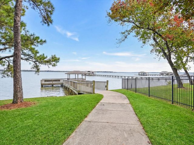 16802 Cherokee Lake Lane, Houston, TX 77044