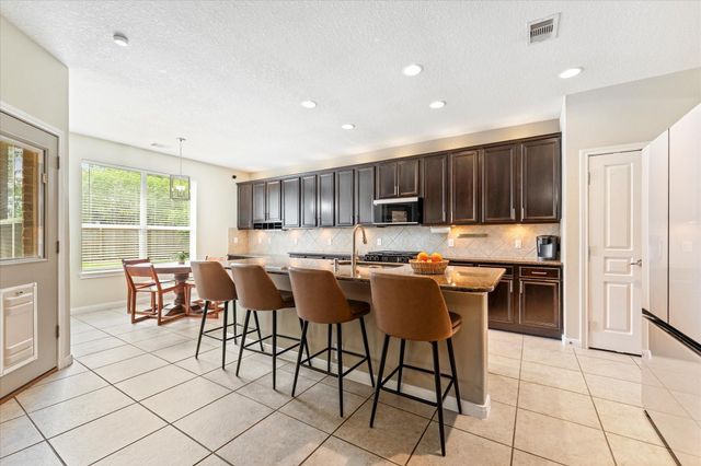 16802 Cherokee Lake Lane, Houston, TX 77044