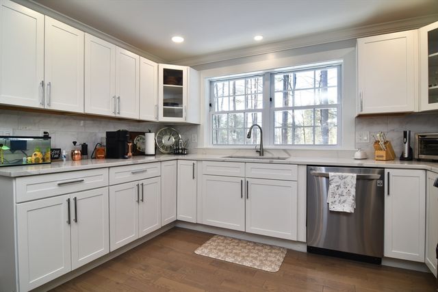 555 Old Harvard Rd, Boxborough, MA 01719