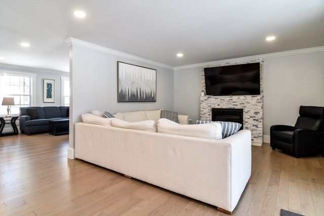 555 Old Harvard Rd, Boxborough, MA 01719