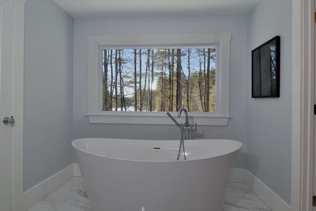 555 Old Harvard Rd, Boxborough, MA 01719