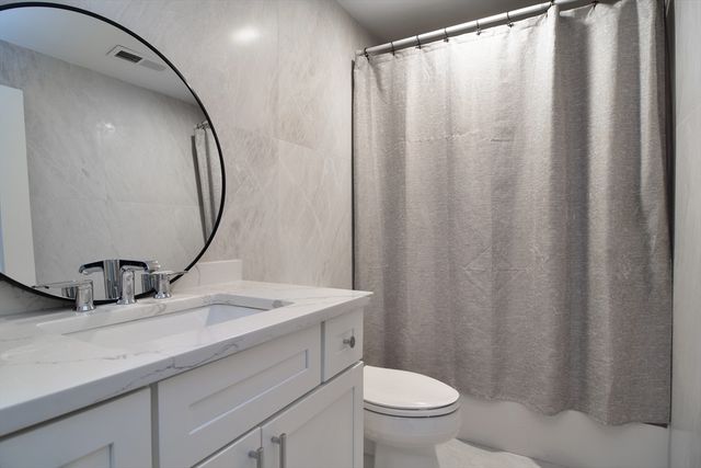 555 Old Harvard Rd, Boxborough, MA 01719