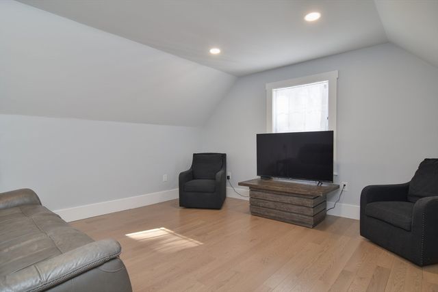 555 Old Harvard Rd, Boxborough, MA 01719