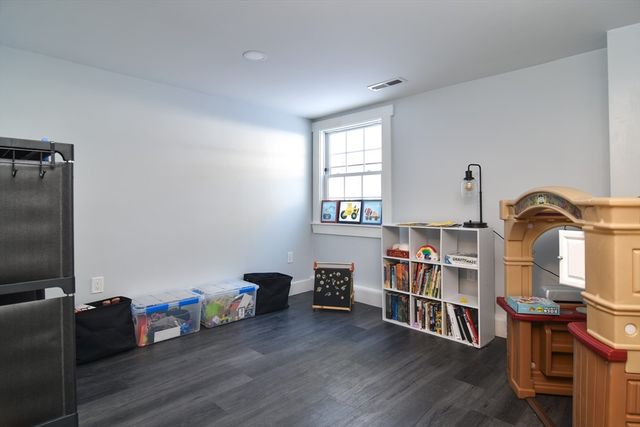 555 Old Harvard Rd, Boxborough, MA 01719