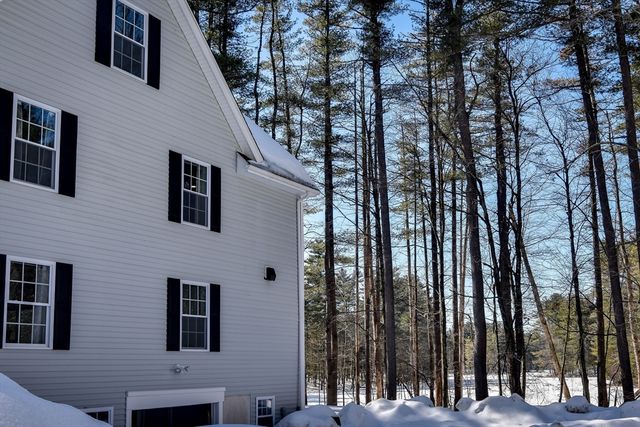 555 Old Harvard Rd, Boxborough, MA 01719