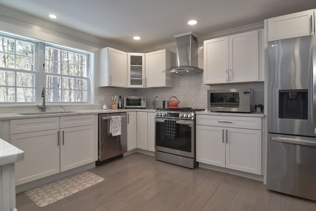 555 Old Harvard Rd, Boxborough, MA 01719