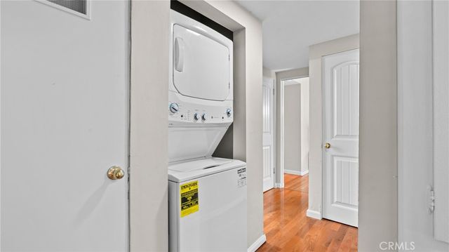 927 Alta Loma Drive, Corona, CA 92882