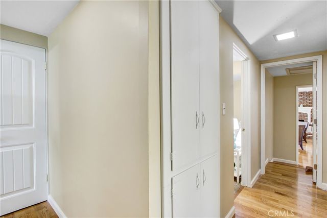 927 Alta Loma Drive, Corona, CA 92882