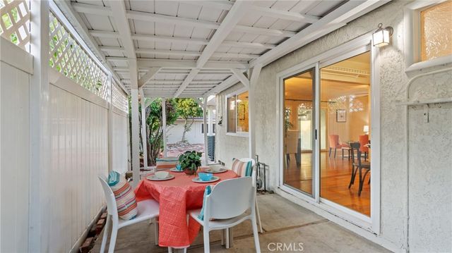 927 Alta Loma Drive, Corona, CA 92882