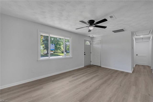 129 Jordan DR, Hampton, VA 23666