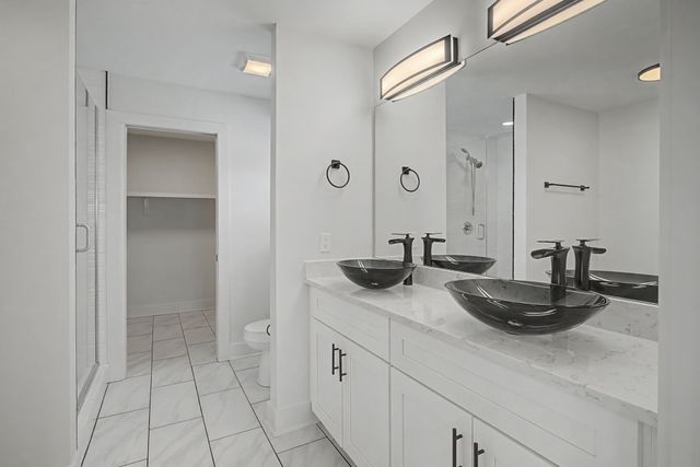 933 Warren St, Nashville, TN 37208