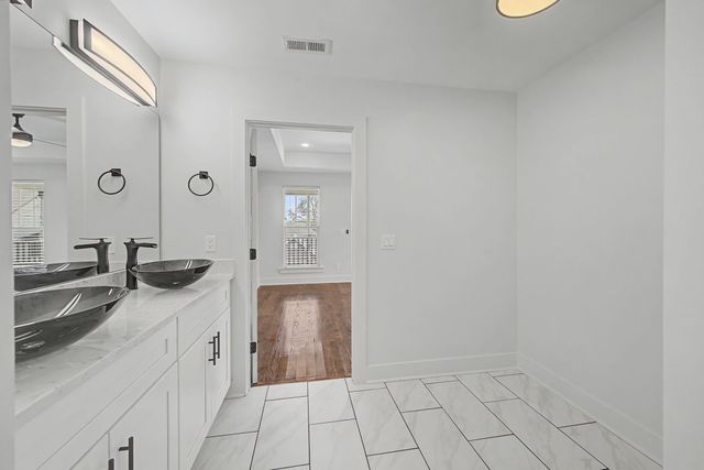 933 Warren St, Nashville, TN 37208