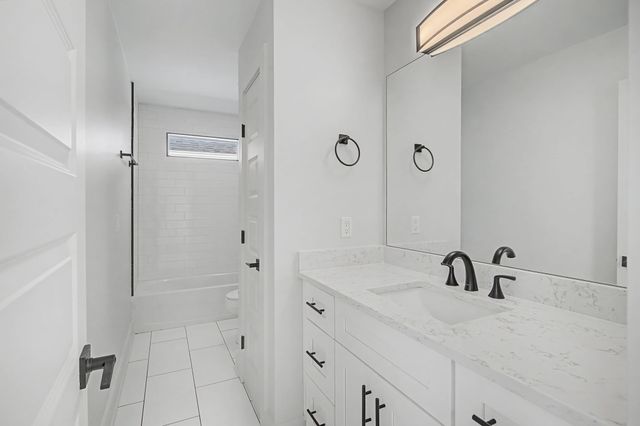 933 Warren St, Nashville, TN 37208