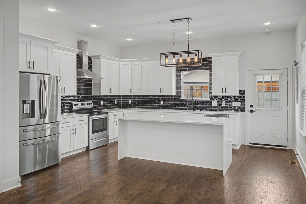 933 Warren St, Nashville, TN 37208