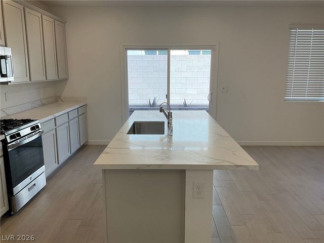 482 Daphne Terrace Street, Henderson, NV 89011