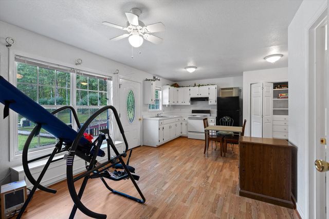434 D Harvey Road, Graysville, TN 37338
