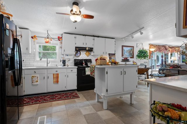434 D Harvey Road, Graysville, TN 37338