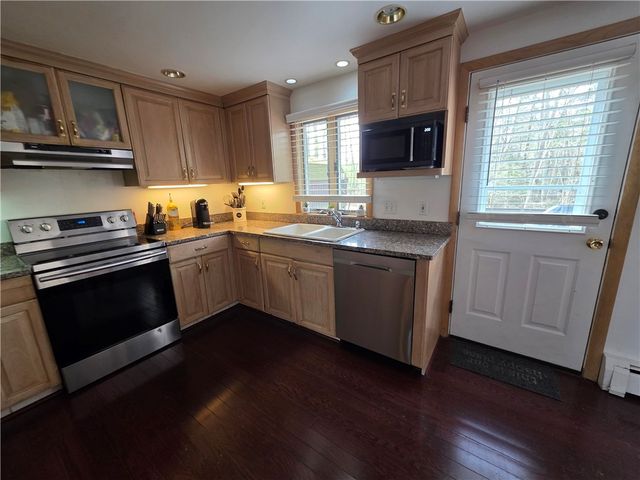 859 Black Plain Road, North Smithfield, RI 02896