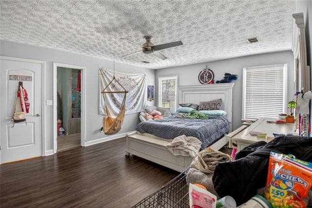 4805 Glenwood Drive, Acworth, GA 30101