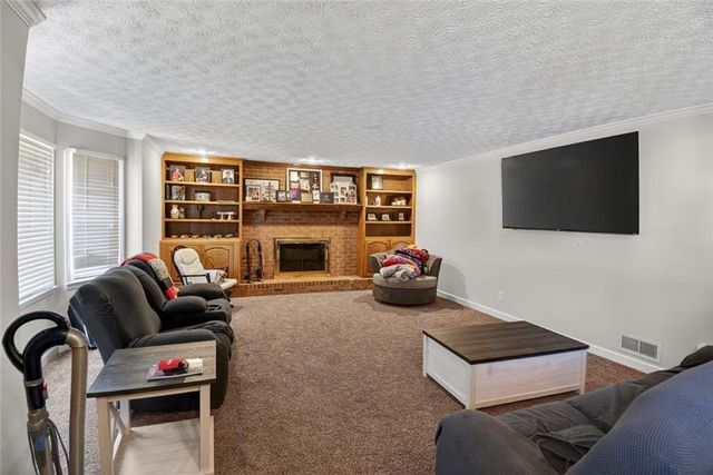 4805 Glenwood Drive, Acworth, GA 30101