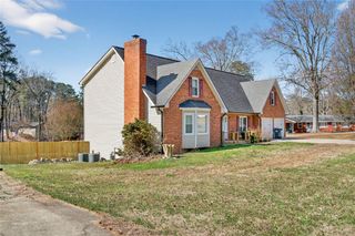 4805 Glenwood Drive, Acworth, GA 30101