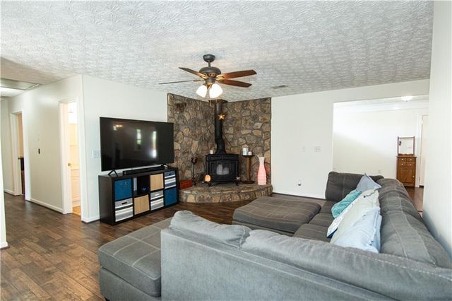 111 Little Brook Drive, Woodstock, GA 30188