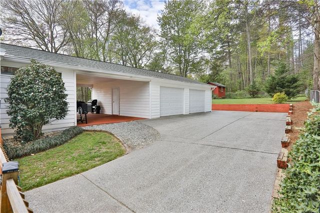 111 Little Brook Drive, Woodstock, GA 30188