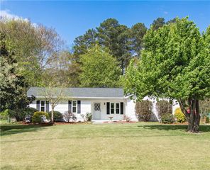 111 Little Brook Drive, Woodstock, GA 30188