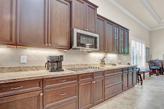 1042 NE Savanna Oaks Way, Jensen Beach, FL 34957