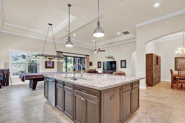 1042 NE Savanna Oaks Way, Jensen Beach, FL 34957