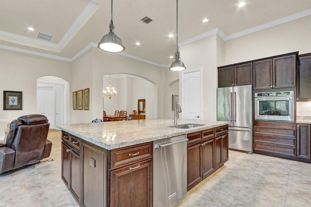 1042 NE Savanna Oaks Way, Jensen Beach, FL 34957