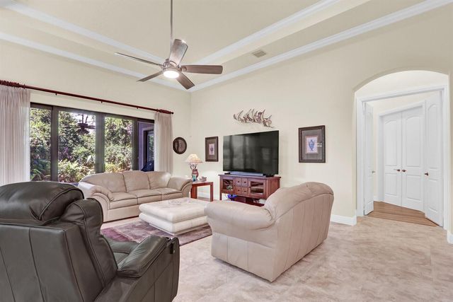 1042 NE Savanna Oaks Way, Jensen Beach, FL 34957