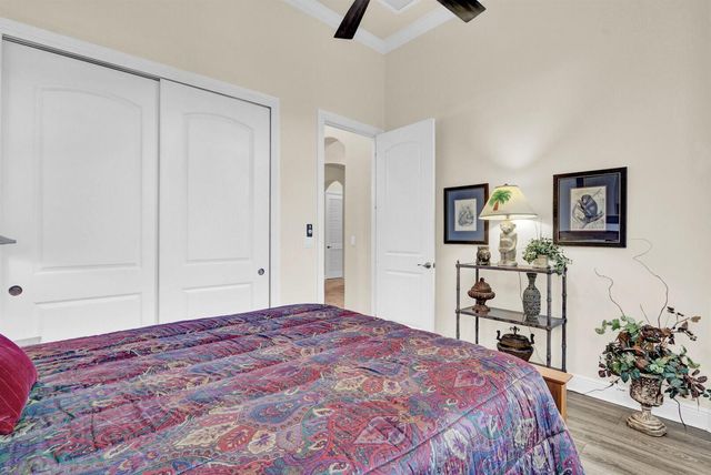 1042 NE Savanna Oaks Way, Jensen Beach, FL 34957