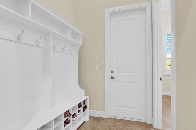 1042 NE Savanna Oaks Way, Jensen Beach, FL 34957