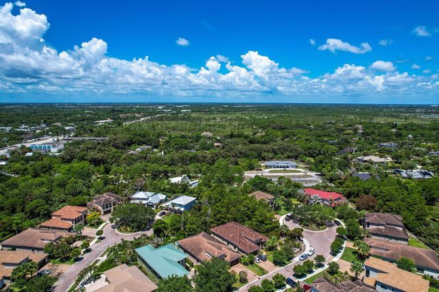 1042 NE Savanna Oaks Way, Jensen Beach, FL 34957