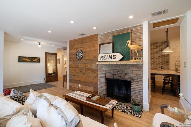 125 El Cerrito, San Antonio, TX 78232